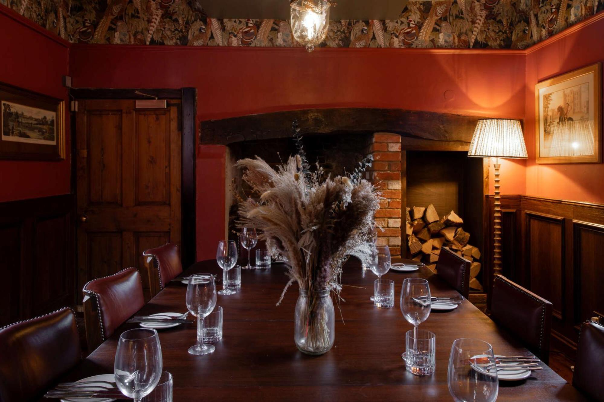 The Lamb Inn Hindon Экстерьер фото