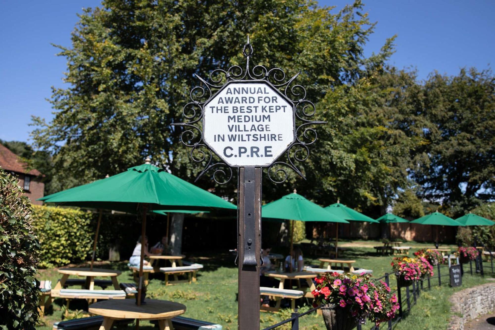 The Lamb Inn Hindon Экстерьер фото