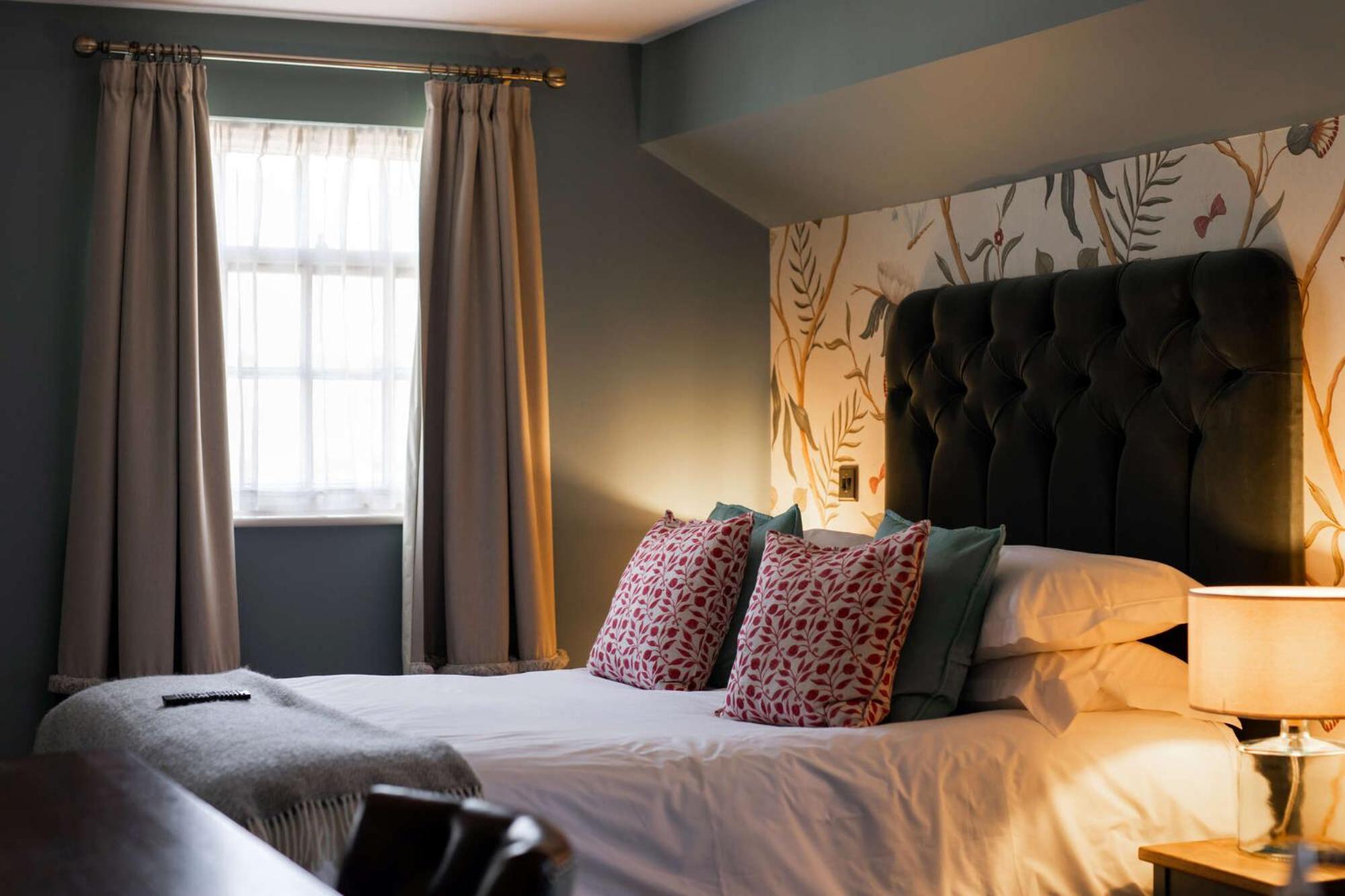 The Lamb Inn Hindon Экстерьер фото