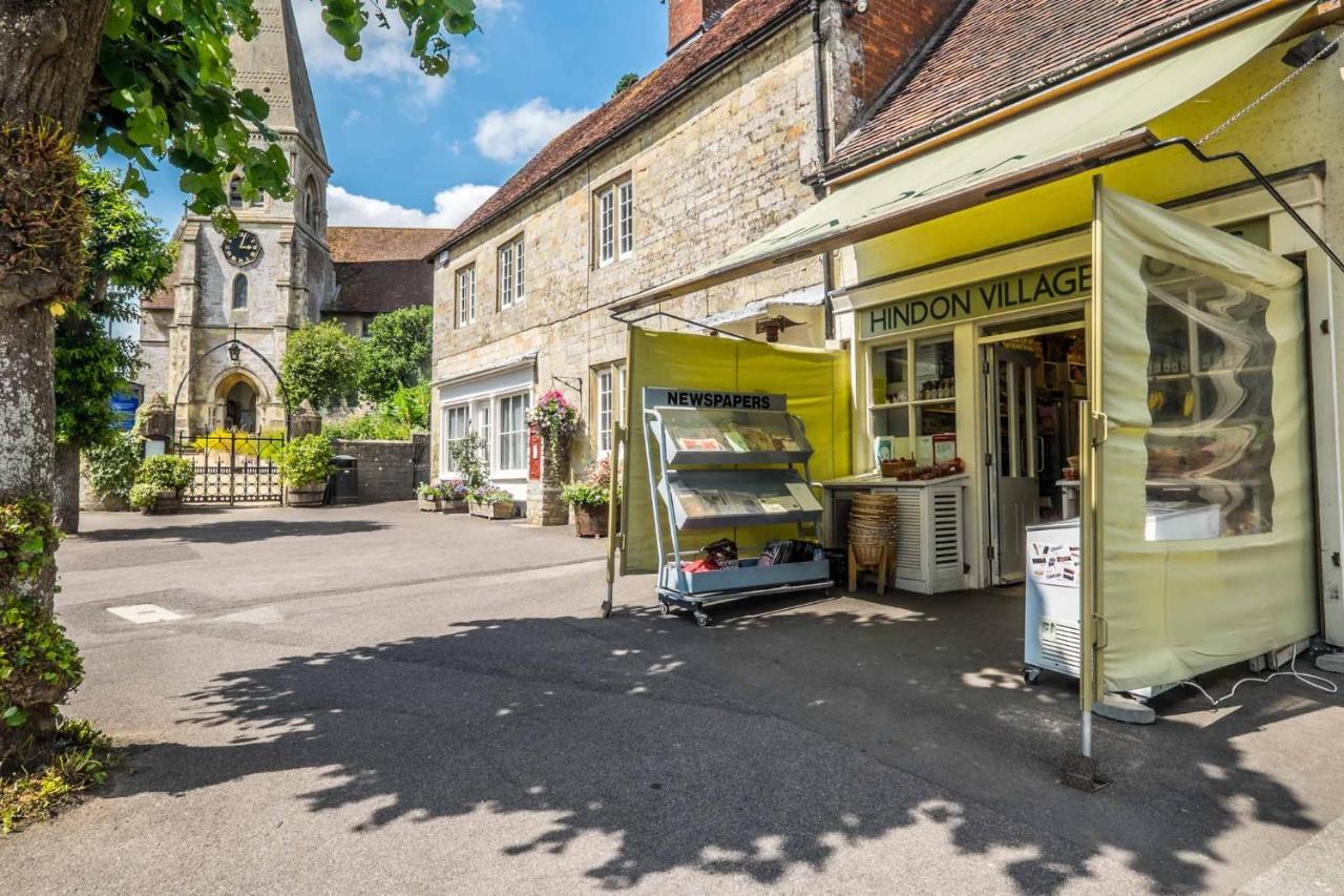 The Lamb Inn Hindon Экстерьер фото